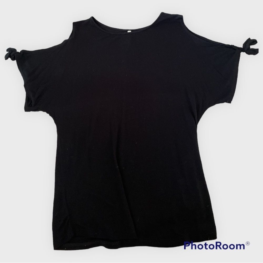 ⚡️ Active USA Black Cold Shoulder Top Blouse ~ Size S ⚡️